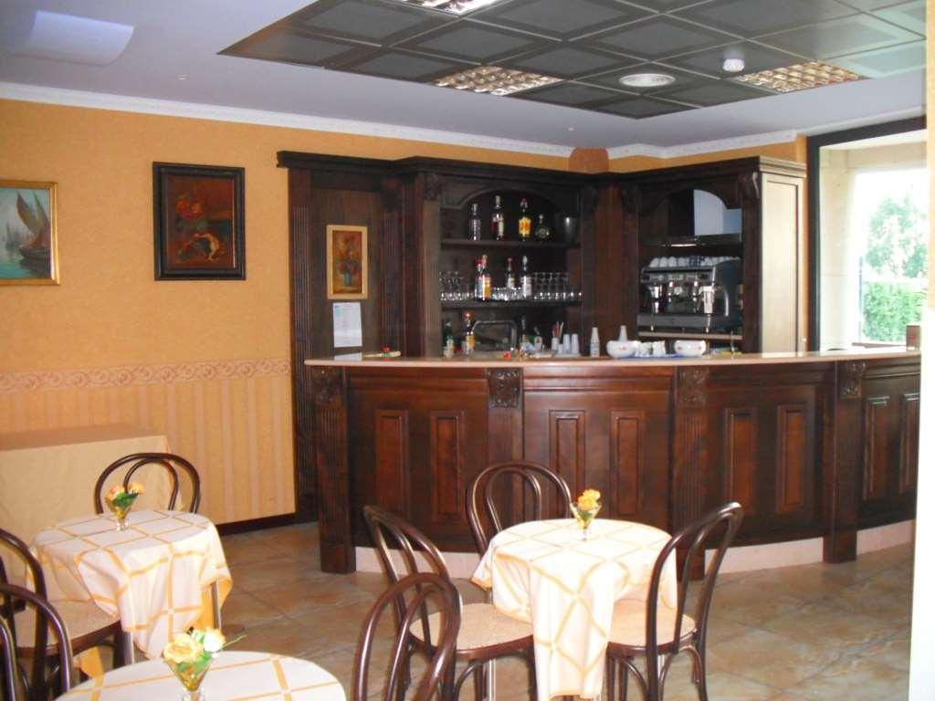 B&B Hotel Pomezia Cortese Restoran gambar